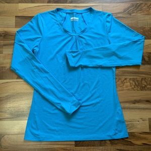 Columbia Omani-Wick top- M